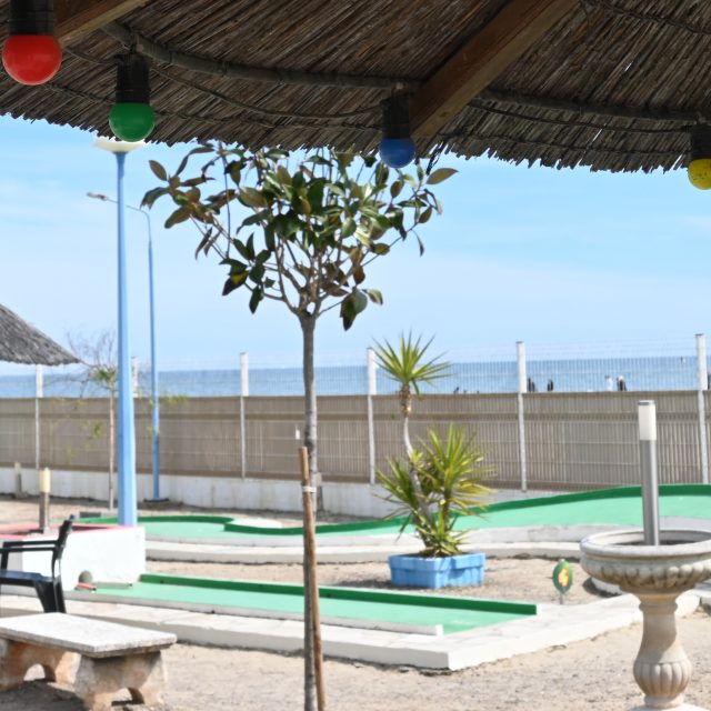 Mini golf de la plage à Palavas-les-Flots : activité en famille