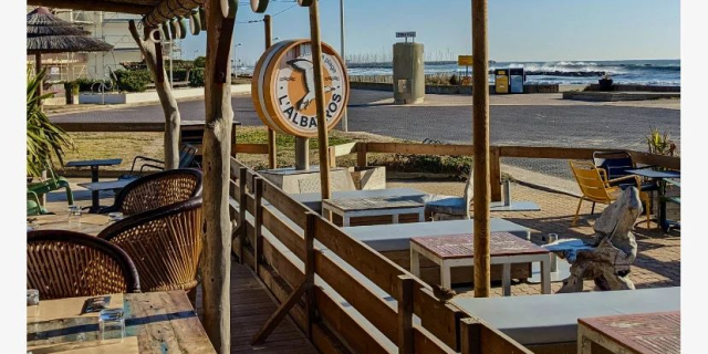 L'albatros, bistrot de plage à Palavas-les-Flots sur la rive droite