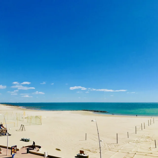 Hôtel les Alizés à Palavas-les-Flots : vue sur la Mer Méditerranée